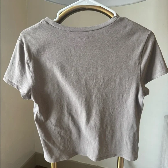 Abercrombie Fitted Baby Tee in beige - Picture 3 of 3